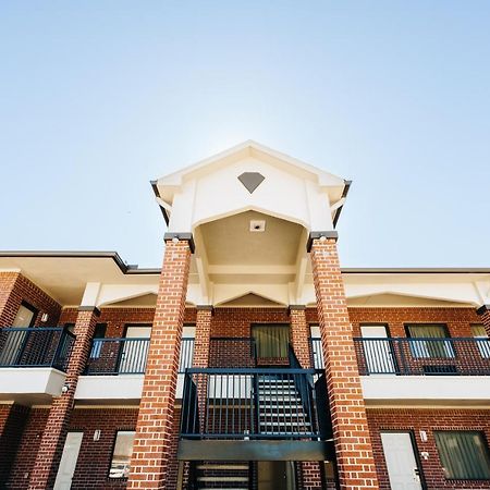 Winchester Inn And Suites Humble/Iah/North Houston Экстерьер фото