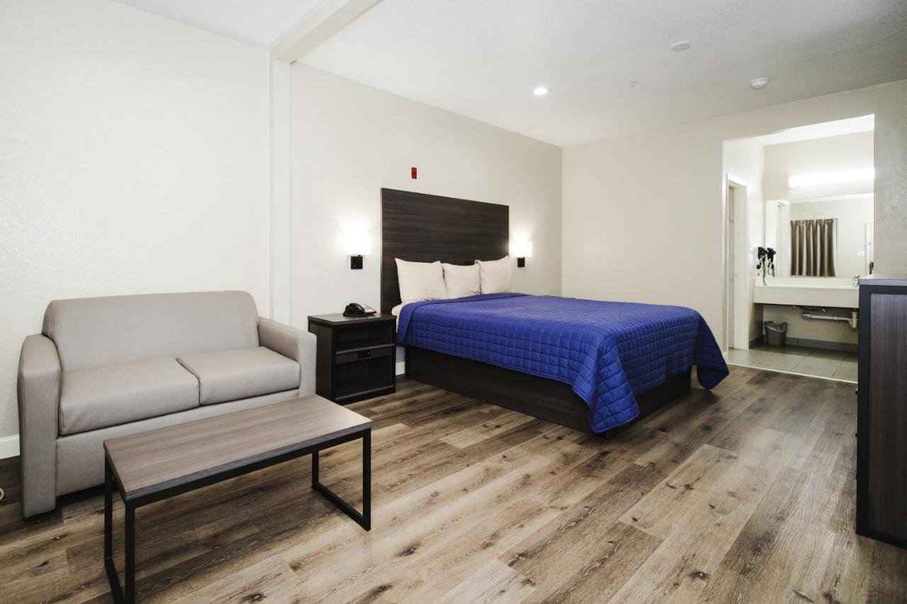 Winchester Inn And Suites Humble/Iah/North Houston Экстерьер фото