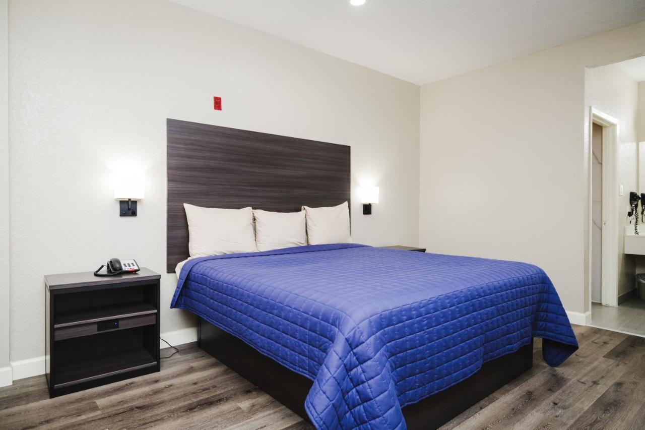 Winchester Inn And Suites Humble/Iah/North Houston Экстерьер фото